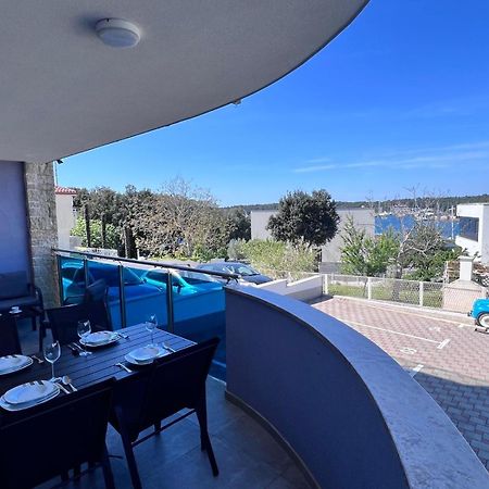 Seascape Residence Пиешчана Увала Екстериор снимка
